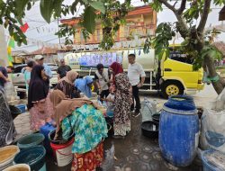 Berbagi Air Bersih, Wujud Kepedulian Yayasan Barqah Ihsan Ghanie untuk Warga Tanjungsari