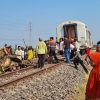 Dum! Truk Remuk Diterjang Ambarawa Ekspres, Terseret 100 Meter di Blora, Ban Terbang Hantam Motor di Sawah!