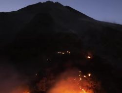 Sempat Mencekam! Kobaran Api Terlihat di Lereng Barat Gunung Merapi, Begini Kondisi Terkininya