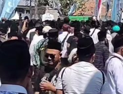 Geger Muktamar NU! Massa Luar Menerobos Arena Sidang Tambakberas, Bentrok Tak Terelakkan!