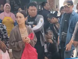 Kembali Sapa Batang, Michelle Ziudith Syuting Sinetron “Alas Roban” di Depan Pasar Plelen Gringsing