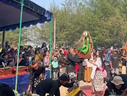 Dari Cowong Hingga Debus! Intip Keseruan Pesta Budaya Spektakuler di Tepi Pantai Heppiii Kebumen!